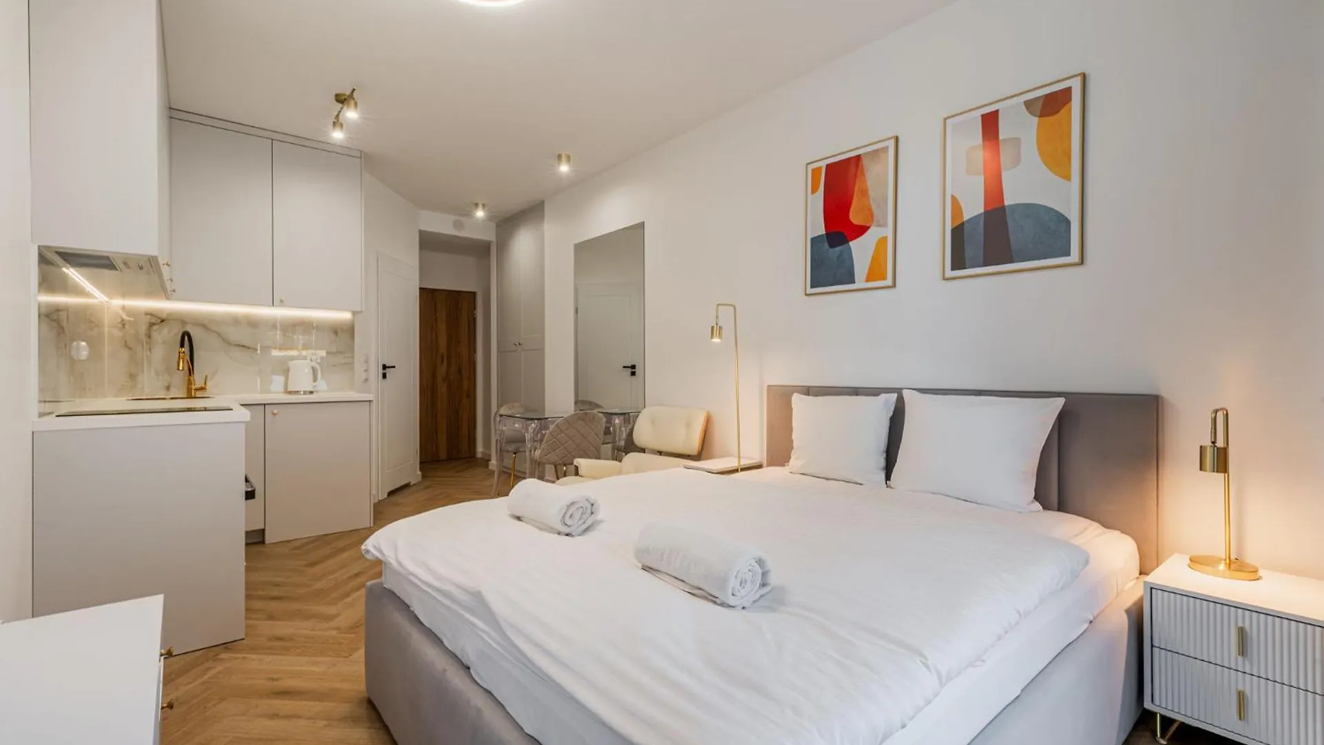 Rentplanet - Apartamenty Quorum Βρότσλαβ 0*,